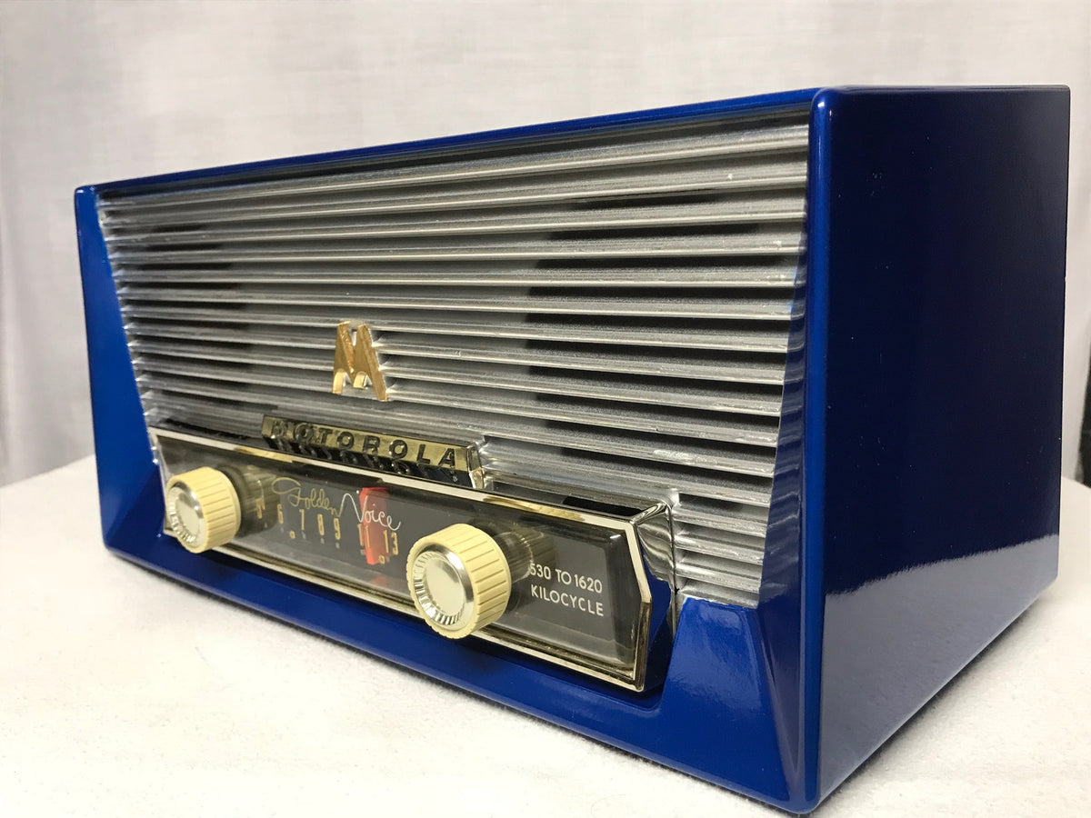 Vintage 1950's Motorola jet age retro tube radio with iphone or 