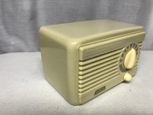 Vintage Arcadia Tube Radio With Bluetooth input.